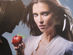 Girl-with-Apple-2006-Lugano-016